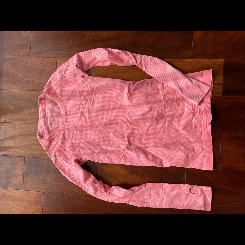 Lululemon top